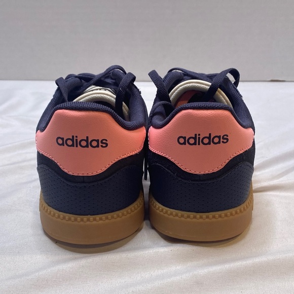 Adidas Breaknet Sleek Sneaker (Women) Size 8.5 - Picture 5 of 9